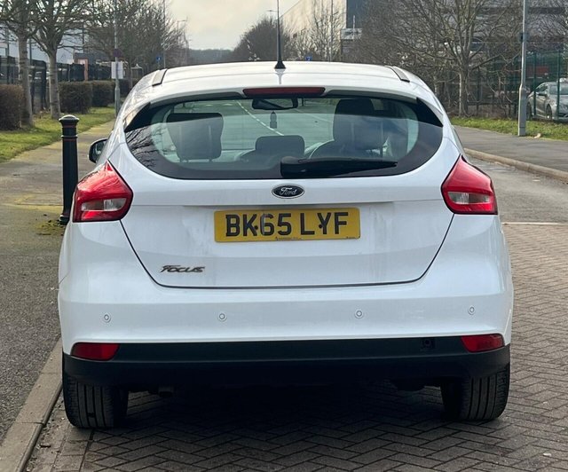 2015 Ford Focus - Photo 9