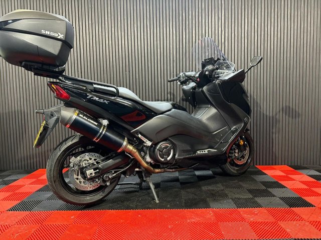 View our YAMAHA TMAX 530