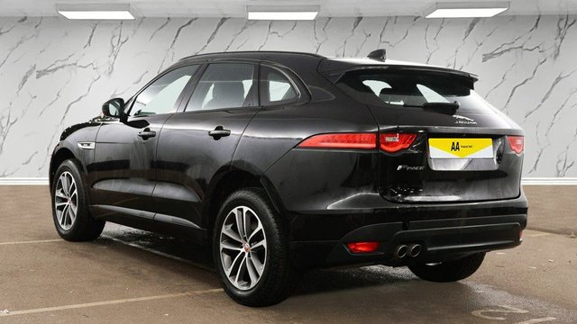 2019 Jaguar F-Pace 2L R-Sport 5dr - Photo 5
