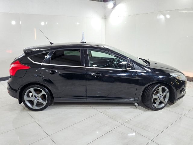 View our FORD FOCUS