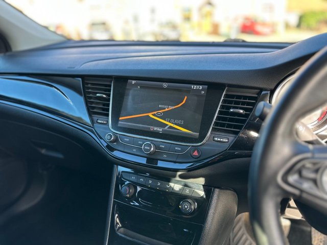 2018 VAUXHALL ASTRA 1.4i Turbo SRi Nav Hatchback 5dr Petrol Manual Euro 6 (150 ps) - Photo 9