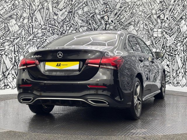 2020 Mercedes-Benz A-Class 1.3L Amg Line 4dr - Photo 11