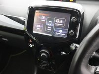 USED 2016 66 TOYOTA AYGO 1.0 VVT-i x-cite 3 Yellow Bi-Tone Hatchback 5dr Petrol Manual Euro 6 (68 ps) BLUETOOTH | REAR VIEW CAMERA