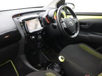 USED 2016 66 TOYOTA AYGO 1.0 VVT-i x-cite 3 Yellow Bi-Tone Hatchback 5dr Petrol Manual Euro 6 (68 ps) BLUETOOTH | REAR VIEW CAMERA