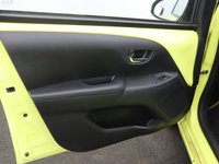 USED 2016 66 TOYOTA AYGO 1.0 VVT-i x-cite 3 Yellow Bi-Tone Hatchback 5dr Petrol Manual Euro 6 (68 ps) BLUETOOTH | REAR VIEW CAMERA