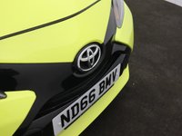 USED 2016 66 TOYOTA AYGO 1.0 VVT-i x-cite 3 Yellow Bi-Tone Hatchback 5dr Petrol Manual Euro 6 (68 ps) BLUETOOTH | REAR VIEW CAMERA
