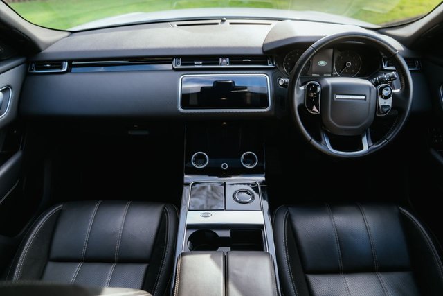 2018 Land Rover Range Rover Velar 2L S 5dr - Photo 2