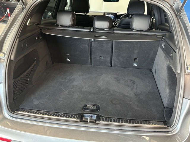 2017 MERCEDES-BENZ GLC 2017 3.0 GLC350d V6 AMG Line (Premium Plus) SUV 5dr Diesel G-Tronic 4MATIC Euro 6 (s/s) (258 ps) - Photo 9