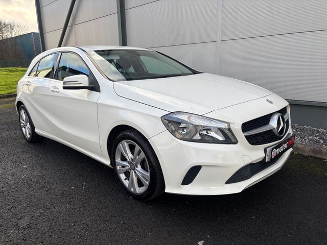 2017 MERCEDES-BENZ A-CLASS 1.5 A180d Sport Hatchback 5dr Diesel 7G-DCT Euro 6 (s/s) (109 ps) - Photo 4