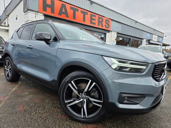 2021 VOLVO XC40