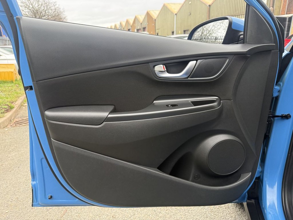 USED 2021 21 HYUNDAI KONA 1.0 T-GDi MHEV SE Connect SUV 5dr Petrol Hybrid Manual Euro 6 (s/s) (120 ps) Rear Camera, Apple Carplay