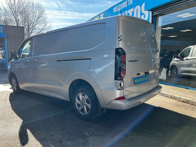 2023 Ford Transit Custom 2L Limited 5dr - Photo 3