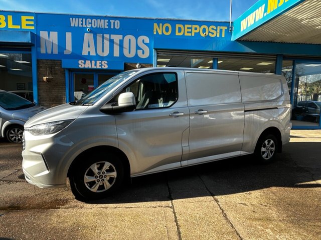 2023 Ford Transit Custom 2L Limited 5dr - Photo 6