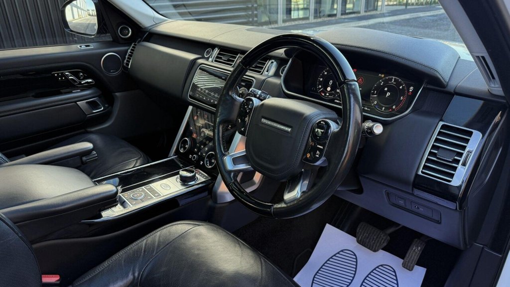 USED 2018 67 LAND ROVER RANGE ROVER 3.0 TD V6 Vogue SE Auto 4WD Euro 6 (s/s) 5dr PANROOF|BLACK PACK |22