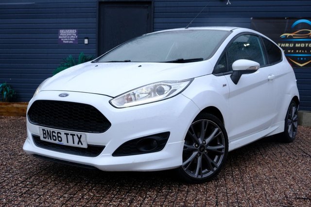 2016 FORD FIESTA 2016 1.0T EcoBoost ST-Line Hatchback 3dr Petrol Manual Euro 6 (s/s) (125 ps) - Photo 3