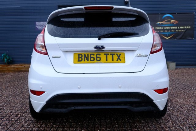 2016 FORD FIESTA 2016 1.0T EcoBoost ST-Line Hatchback 3dr Petrol Manual Euro 6 (s/s) (125 ps) - Photo 5