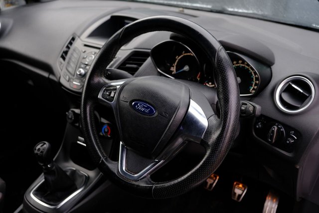 2016 FORD FIESTA 2016 1.0T EcoBoost ST-Line Hatchback 3dr Petrol Manual Euro 6 (s/s) (125 ps) - Photo 10