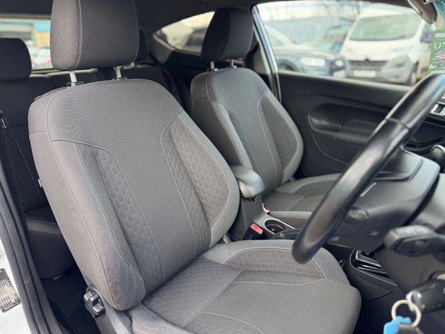 2014 Ford Fiesta 1L Zetec S 3dr - Photo 3
