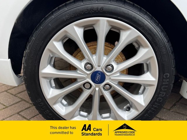 2014 Ford Fiesta 1L Zetec S 3dr - Photo 9