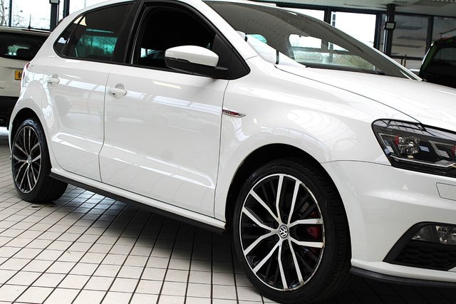 2016 VOLKSWAGEN POLO 1.8 TSI BlueMotion Tech GTI Hatchback 5dr Petrol Manual Euro 6 (s/s) (192 ps) - Photo 11