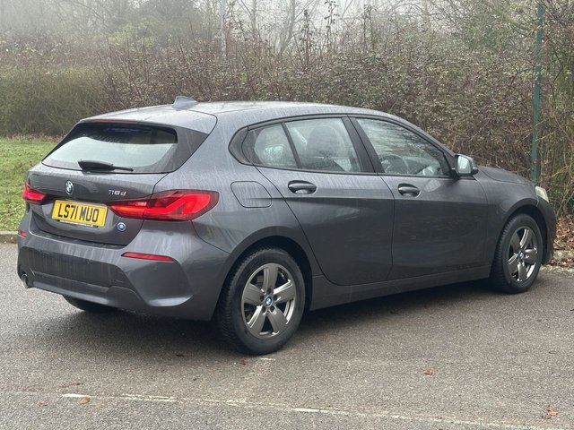 2021 BMW 1 SERIES - Photo 5