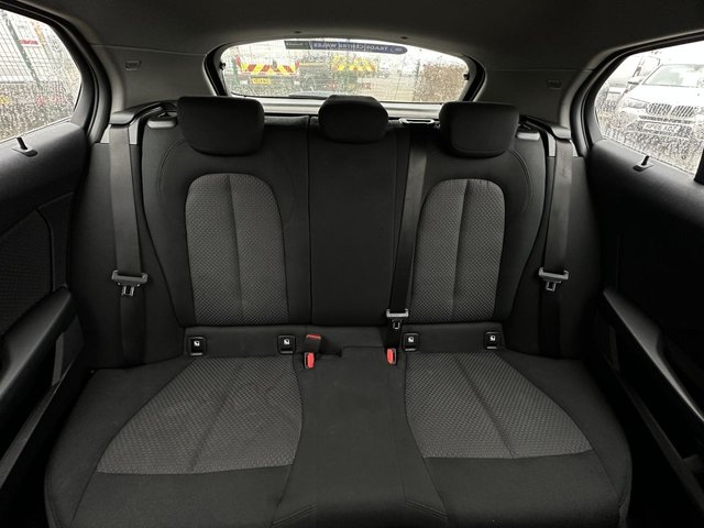 2021 BMW 1 SERIES - Photo 10