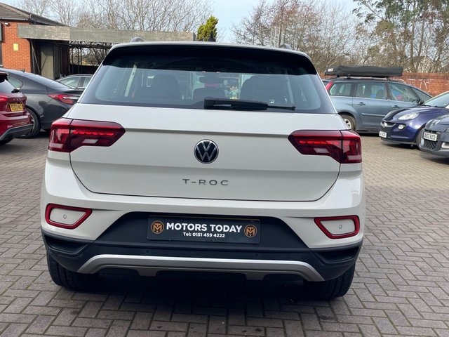 2023 VOLKSWAGEN T-ROC 1.0 TSI Life SUV 5dr Petrol Manual Euro 6 (s/s) (110 ps) - Photo 12