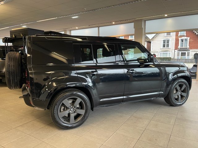 View our LAND ROVER DEFENDER