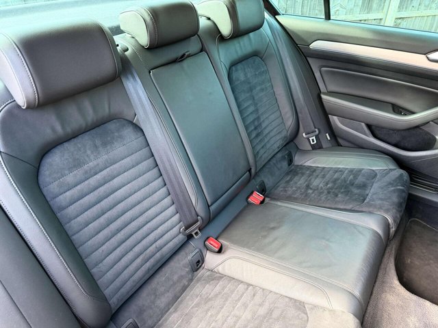 2018 Volkswagen Passat - Photo 10