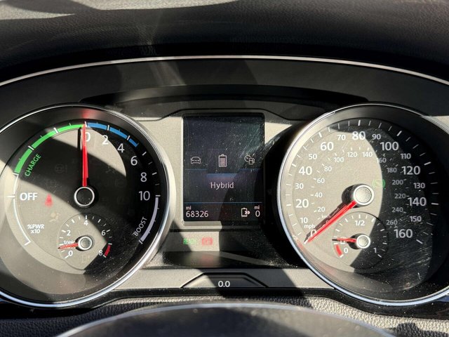 2018 Volkswagen Passat - Photo 8