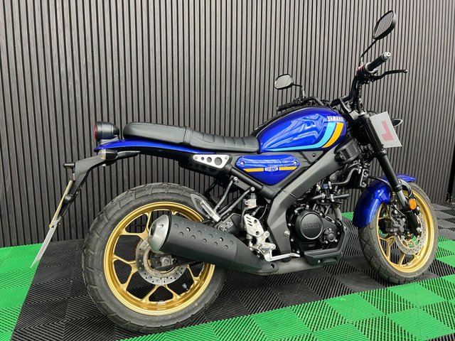 View our YAMAHA XSR125