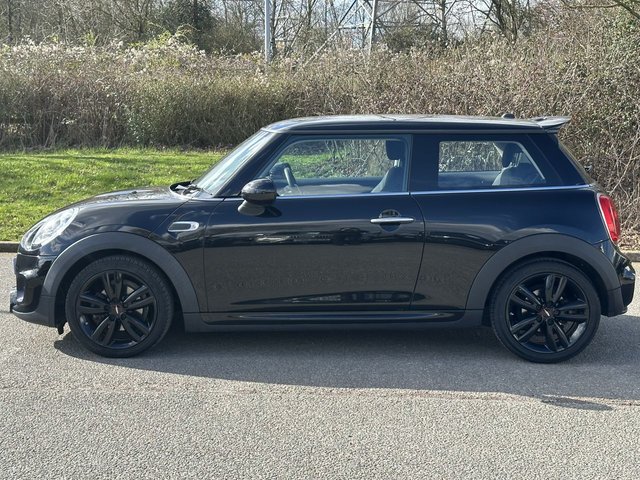 2017 MINI HATCH - Photo 2