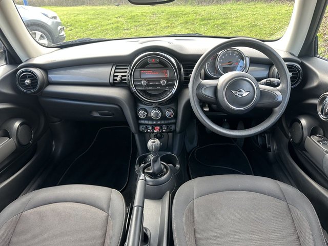 2017 MINI HATCH - Photo 9