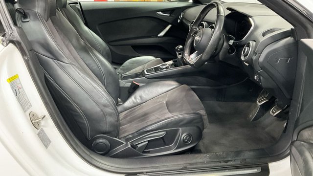 2016 AUDI TT - Photo 11