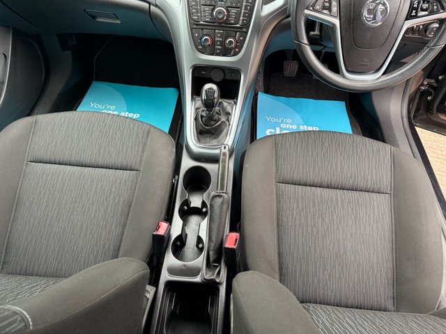 2014 VAUXHALL ASTRA GTC 1.4T Limited Edition Coupe 3dr Petrol Manual Euro 5 (s/s) (140 ps) - Photo 12