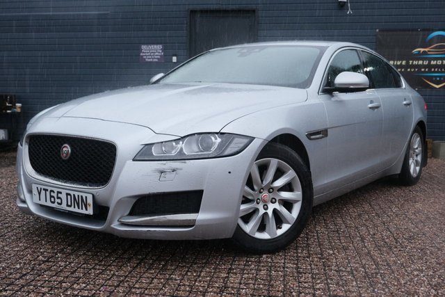 2015 JAGUAR XF 2015 2.0d Prestige Saloon 4dr Diesel Auto Euro 6 (s/s) (163 ps) - Photo 3