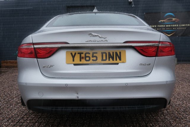 2015 JAGUAR XF 2015 2.0d Prestige Saloon 4dr Diesel Auto Euro 6 (s/s) (163 ps) - Photo 5