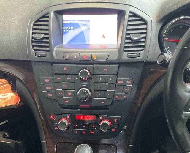 2012 VAUXHALL INSIGNIA 2012 2.0 CDTi Elite Nav Hatchback 5dr Diesel Auto Euro 5 (160 ps) - Photo 2