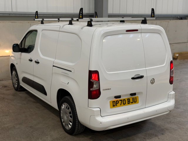2020 VAUXHALL COMBO - Photo 12