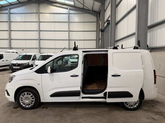 2020 VAUXHALL COMBO - Photo 10