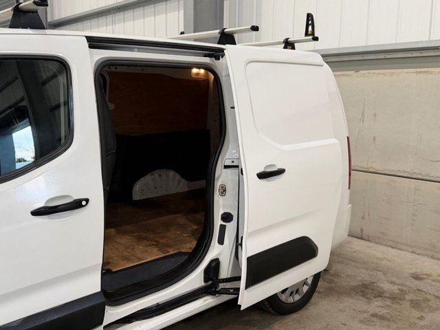 2020 VAUXHALL COMBO - Photo 8