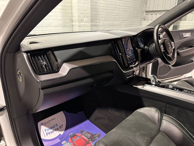 2019 Volvo Xc60 2L R-Design 5dr - Photo 10