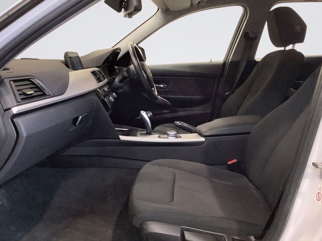 2018 BMW 3 Series 2L Se 5dr - Photo 12