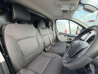 USED 2017 17 RENAULT TRAFIC 1.6 dCi 27 Sport Nav SWB Standard Roof Euro 6 5dr NEW TIMING CHAIN! BIG RADIO!