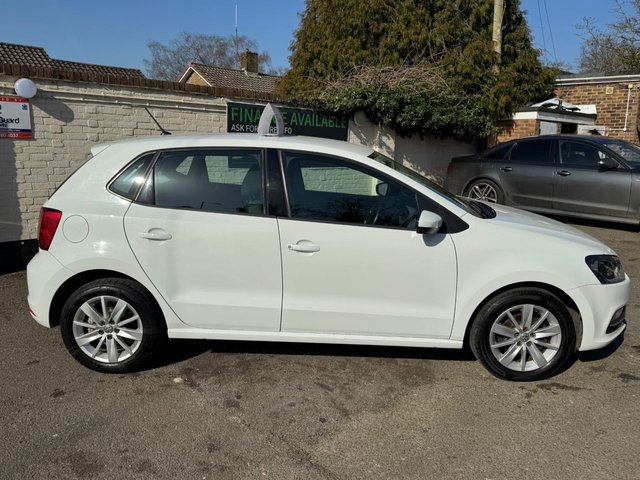2015 VOLKSWAGEN POLO 2015 1.2 TSI BlueMotion Tech SE Hatchback 5dr Petrol Manual Euro 6 (s/s) (90 ps)
        
          58K WITH 7 SERVICES, 2 KEYS - Photo 10