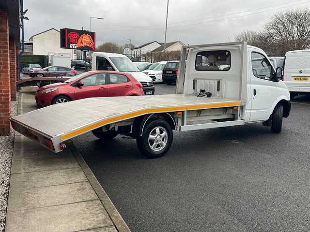 View our LDV V80