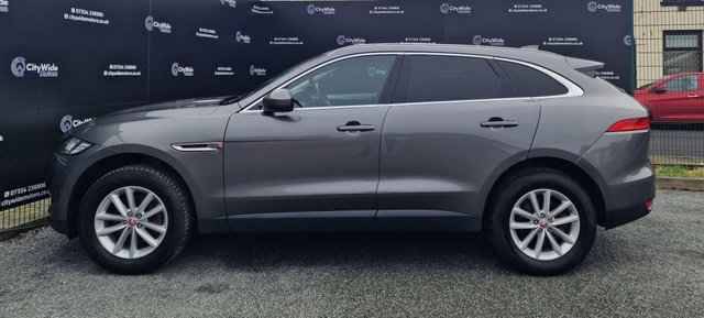 2016 JAGUAR F-PACE 2.0 D180 Prestige Auto AWD Euro 6 (s/s) 5dr - Photo 4