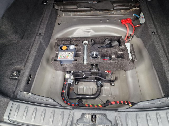 2016 JAGUAR F-PACE 2.0 D180 Prestige Auto AWD Euro 6 (s/s) 5dr - Photo 11