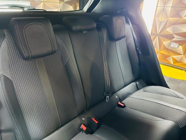 2021 PEUGEOT E-2008 50kWh GT Auto 5dr - Photo 10