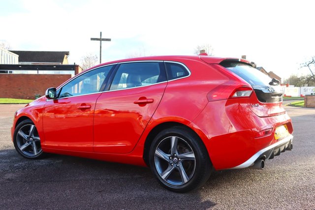 2014 VOLVO V40 - Photo 4